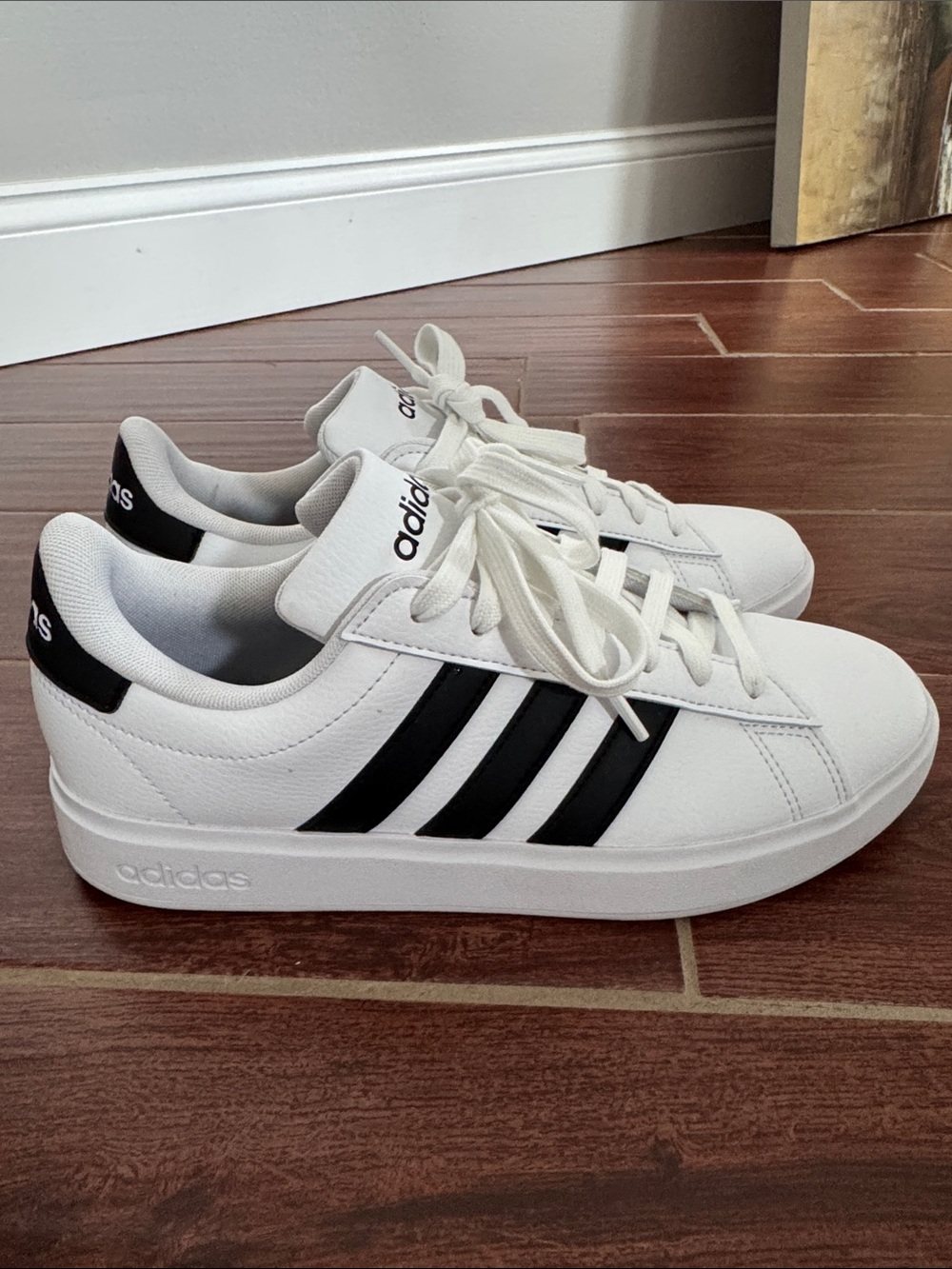 Adidas Grand Court Sneakers